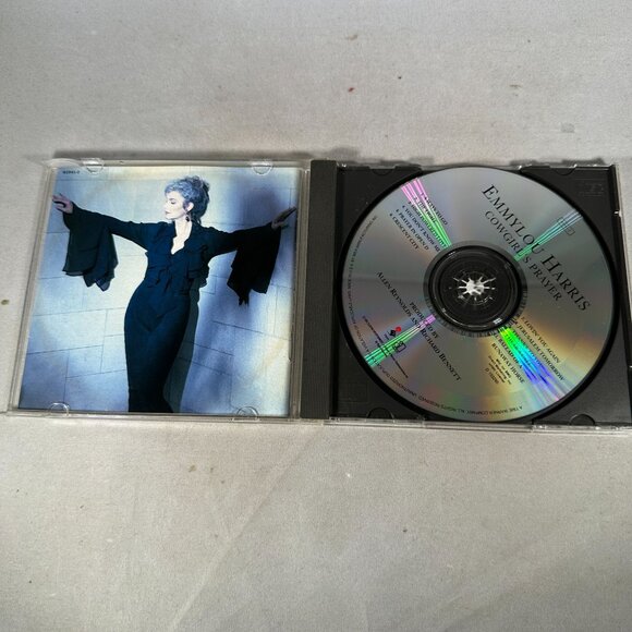 Emmylou Harris Cowgirls Prayer CD 1993 Country Album Tested Jewel Case Included - Picture 3 of 3